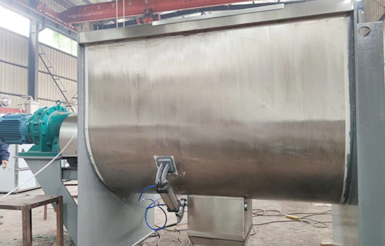 Horizontal Ribbon Blender for Making Powder Coatings